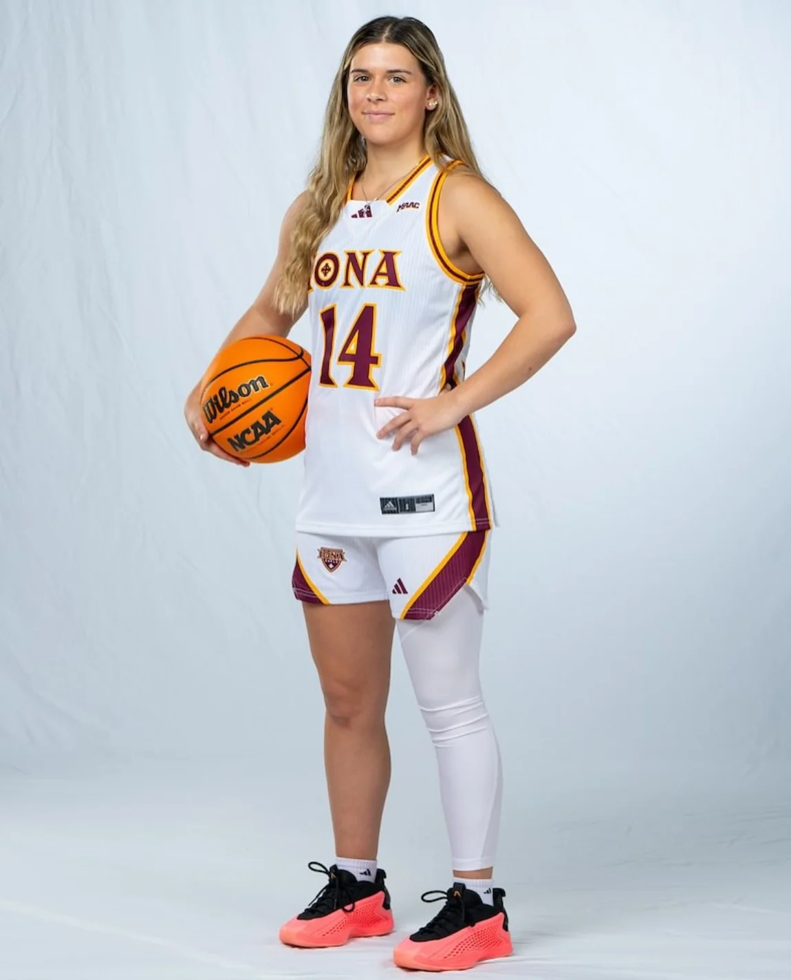 Mya Zaccagnini ’23, attending Iona College (Girls’ Basketball) 